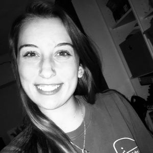 Meet your Posher, Emilee